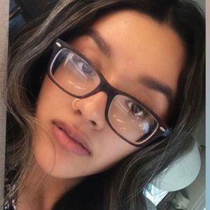 Meet your Posher, Yazmin